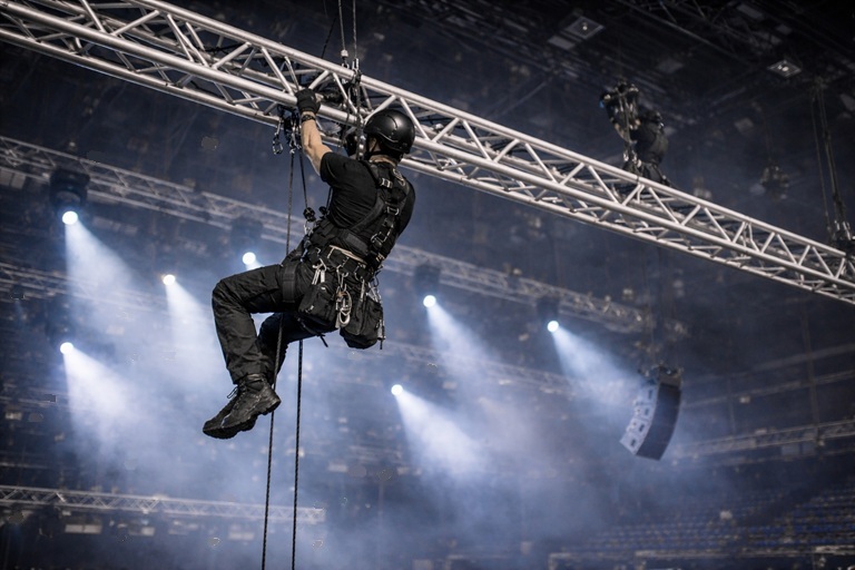 Rigging Installation